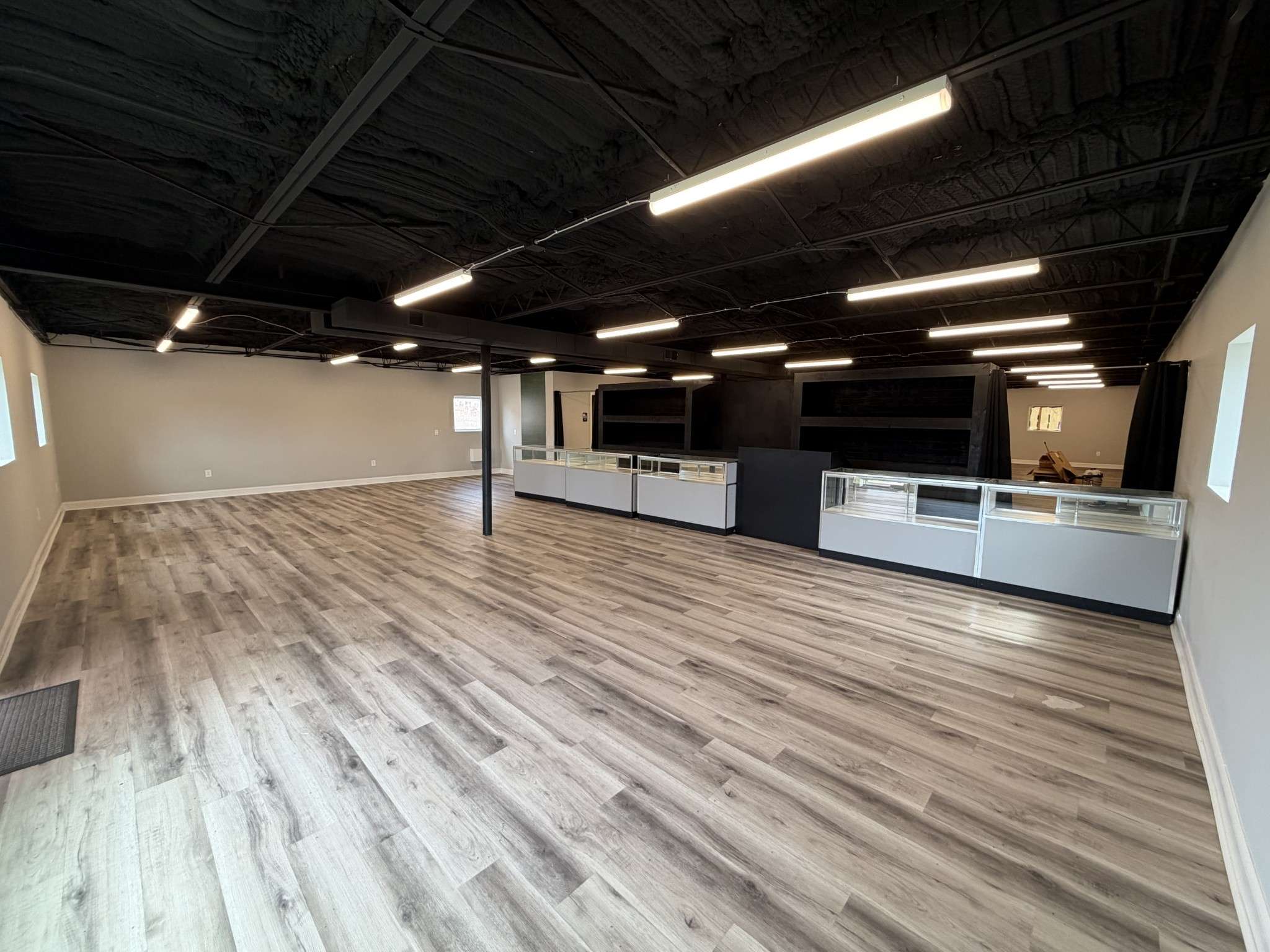 137 W Broadway, Gallatin, TN 37066