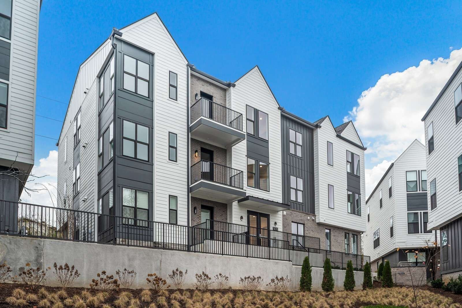 505 Community Ct #302, Nashville, TN 37209