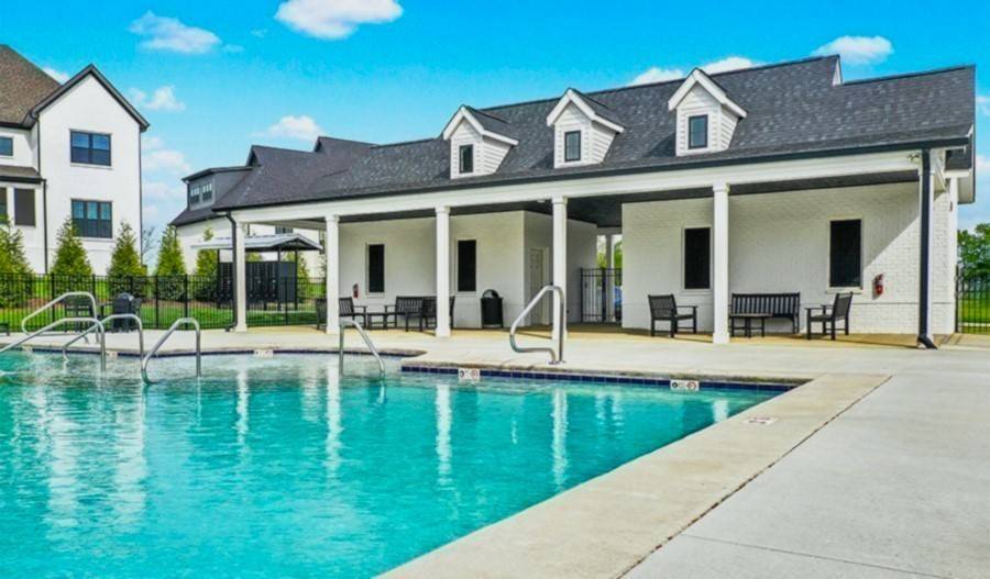 1425 Round Hill Lane, Spring Hill, TN 37174