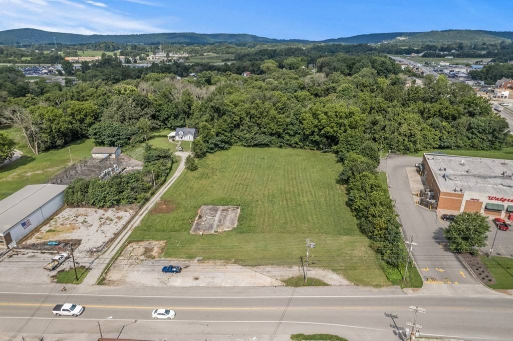 25 Mayberry St, Sparta, TN 38583
