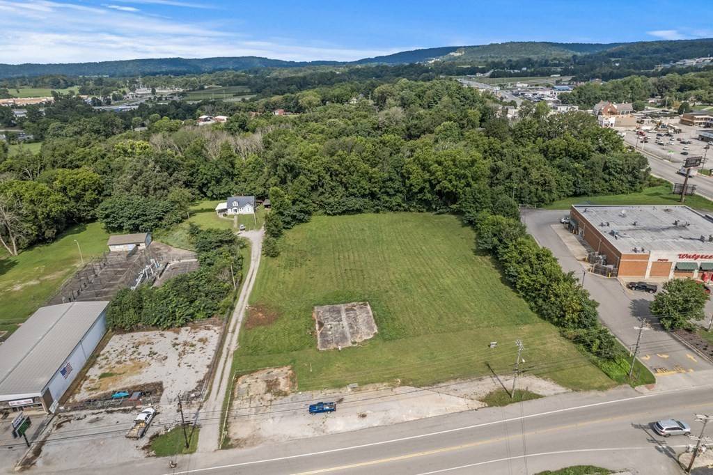25 Mayberry St, Sparta, TN 38583