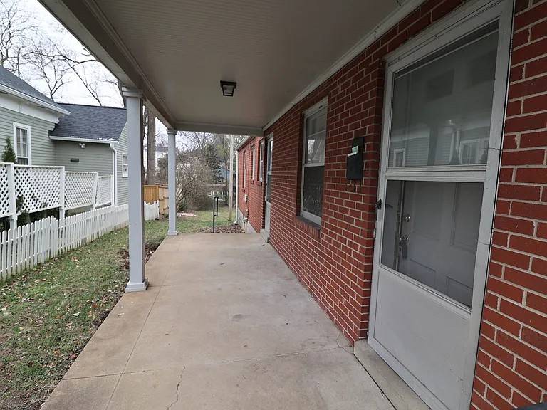 111 7th Ave N, Franklin, TN 37064
