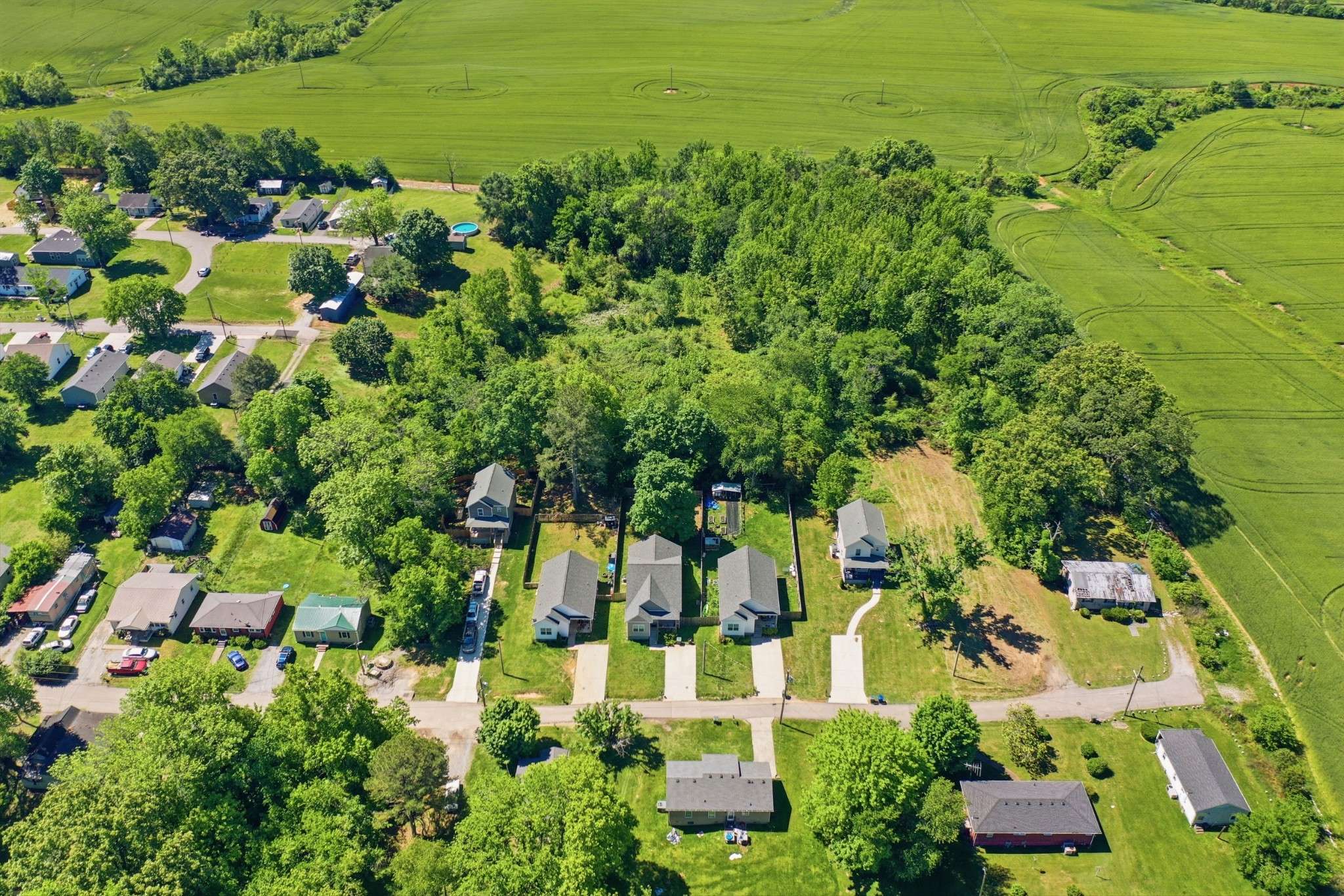 844 20th Ave #W, Springfield, TN 37172