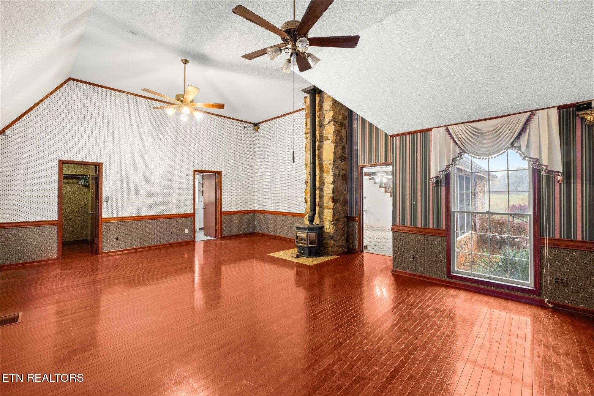 1756 County Road 700, Riceville, TN 37370