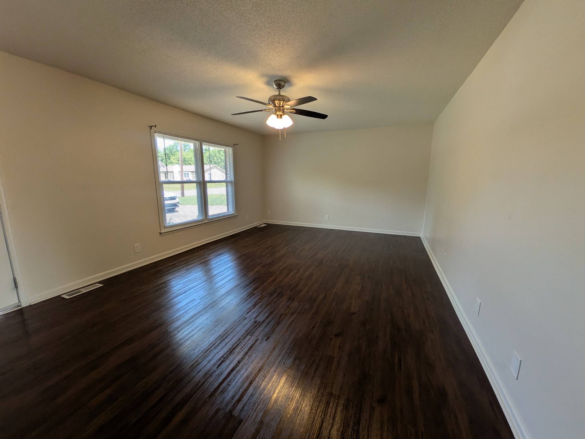 809 Margret Dr, Clarksville, TN 37042