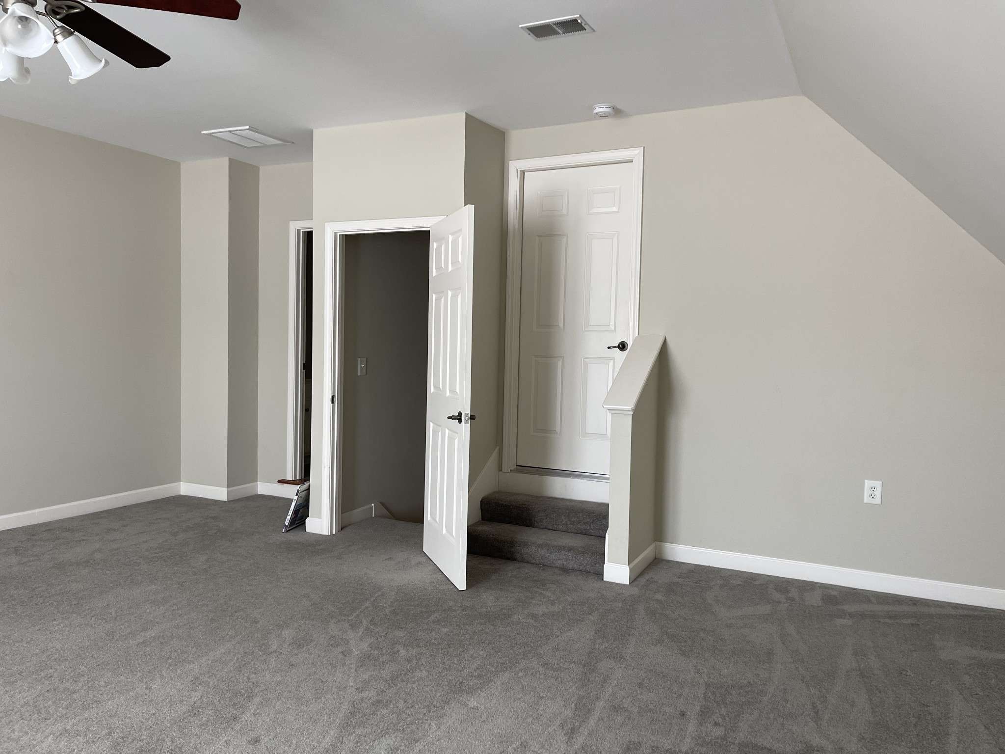 215 Stoners Glen Ct, Hermitage, TN 37076
