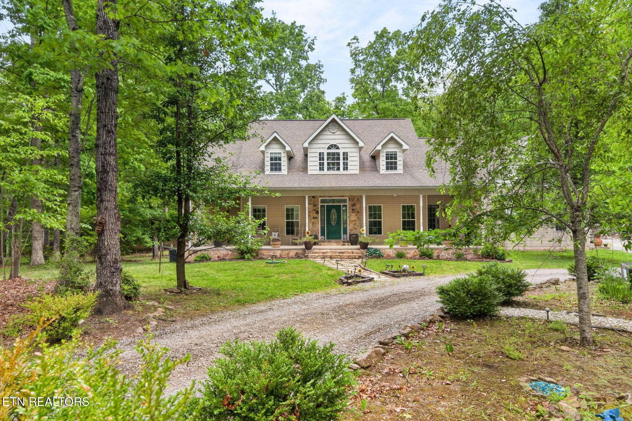 500 Cliff Park Rd, Monterey, TN 38574