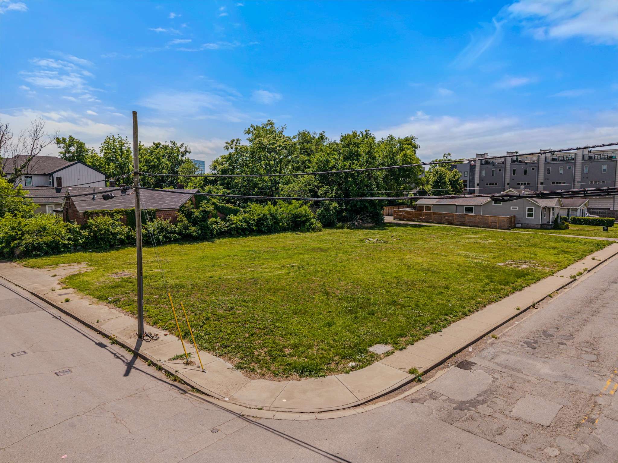 616 26th Ave #N, Nashville, TN 37209
