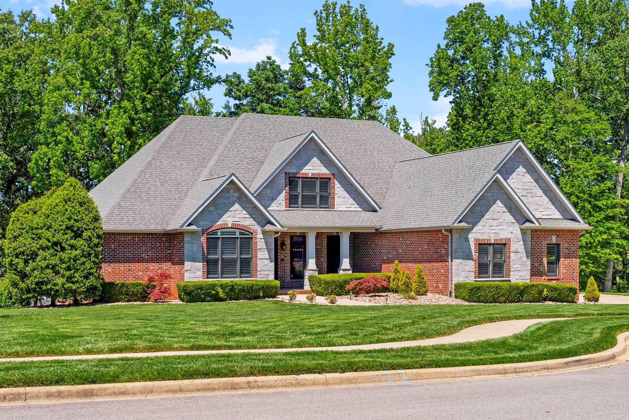 140 Danford Dr, Clarksville, TN 37043