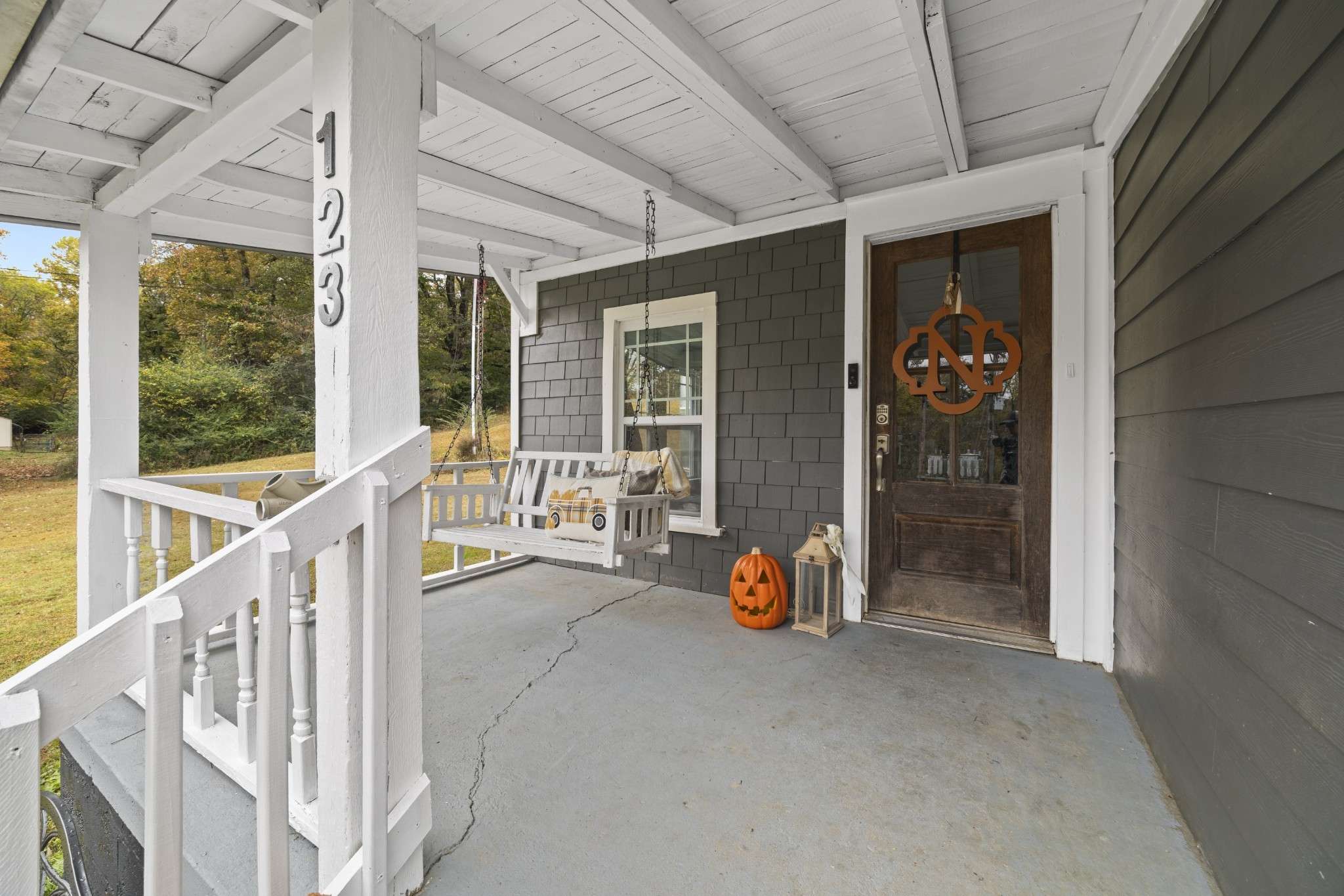 123 Brewer Dr, Waynesboro, TN 38485