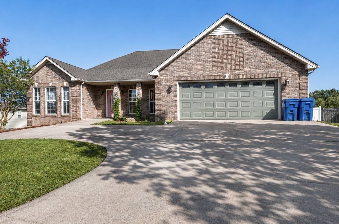 229 Cheshire Rd, Clarksville, TN 37043