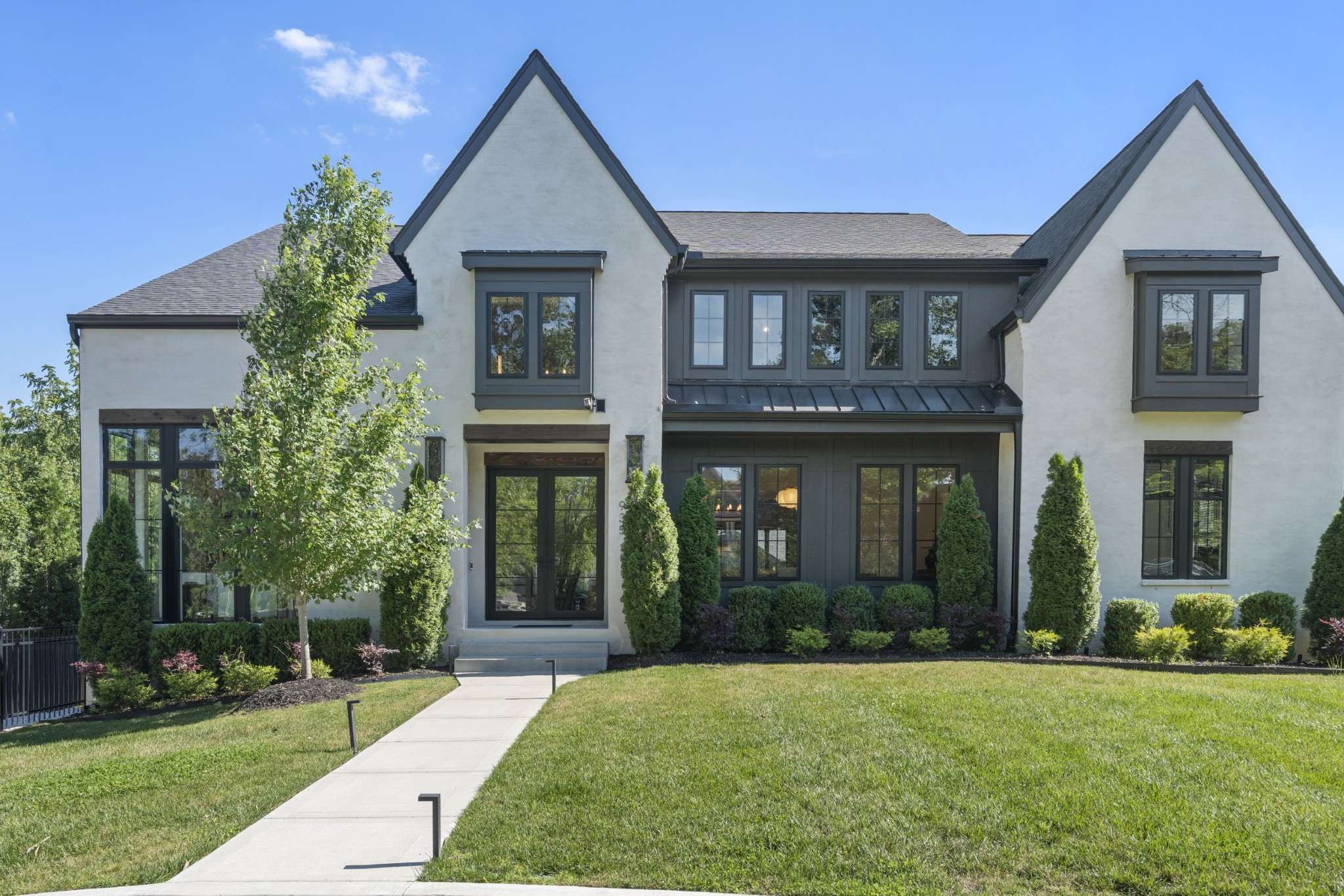 935 Battery Ln, Nashville, TN 37220