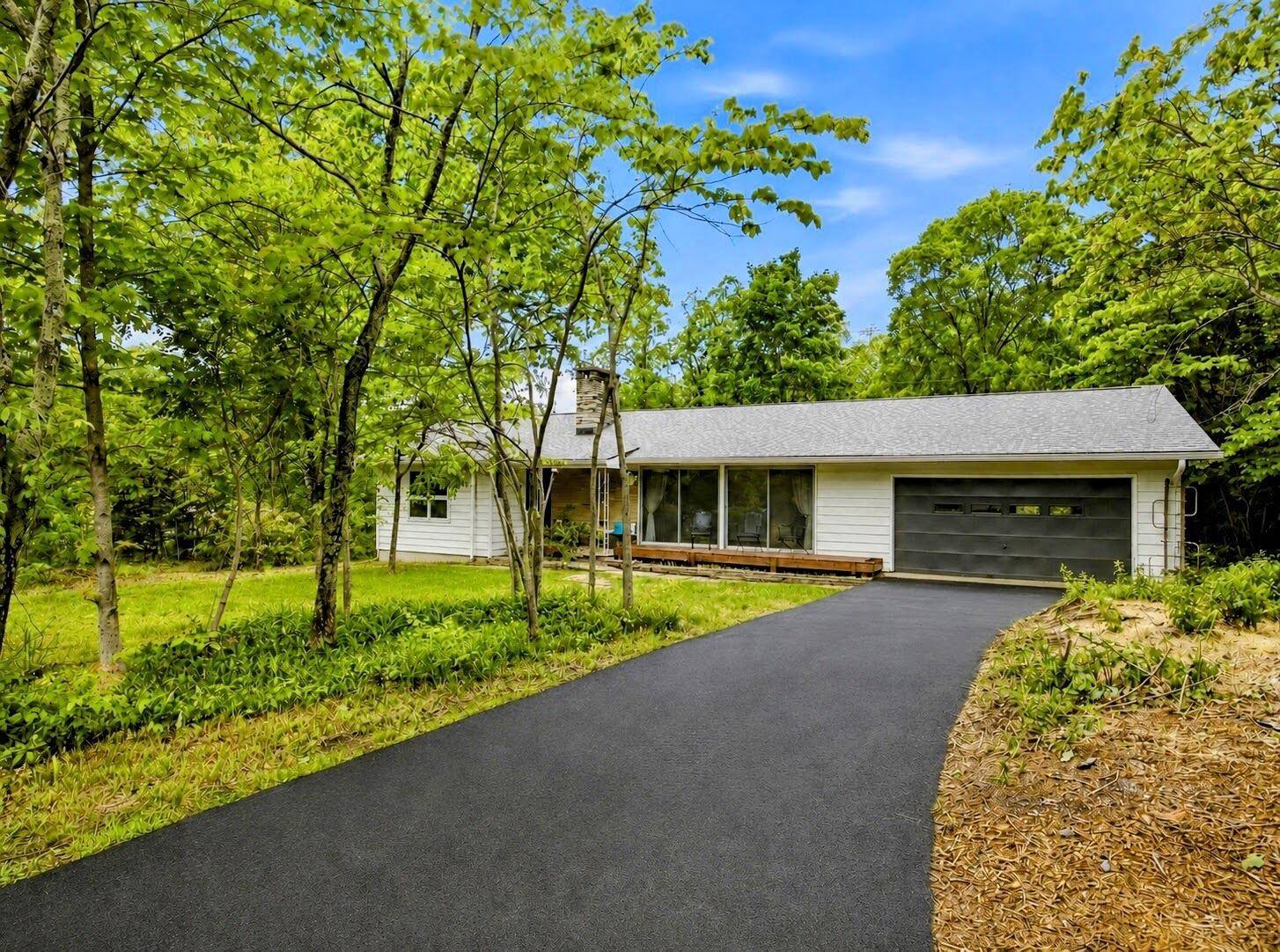 104 Pinehurst Lane, Signal Mountain, TN 37377