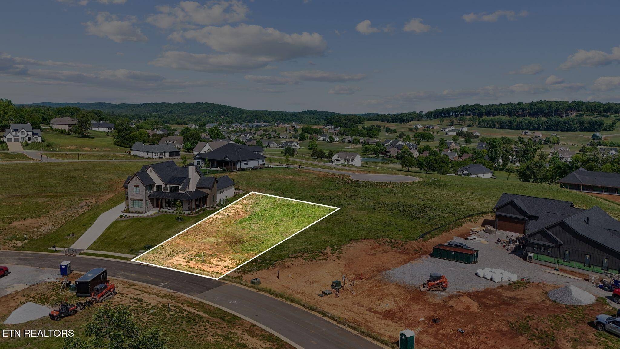551 Firefly Drive, Loudon, TN 37774
