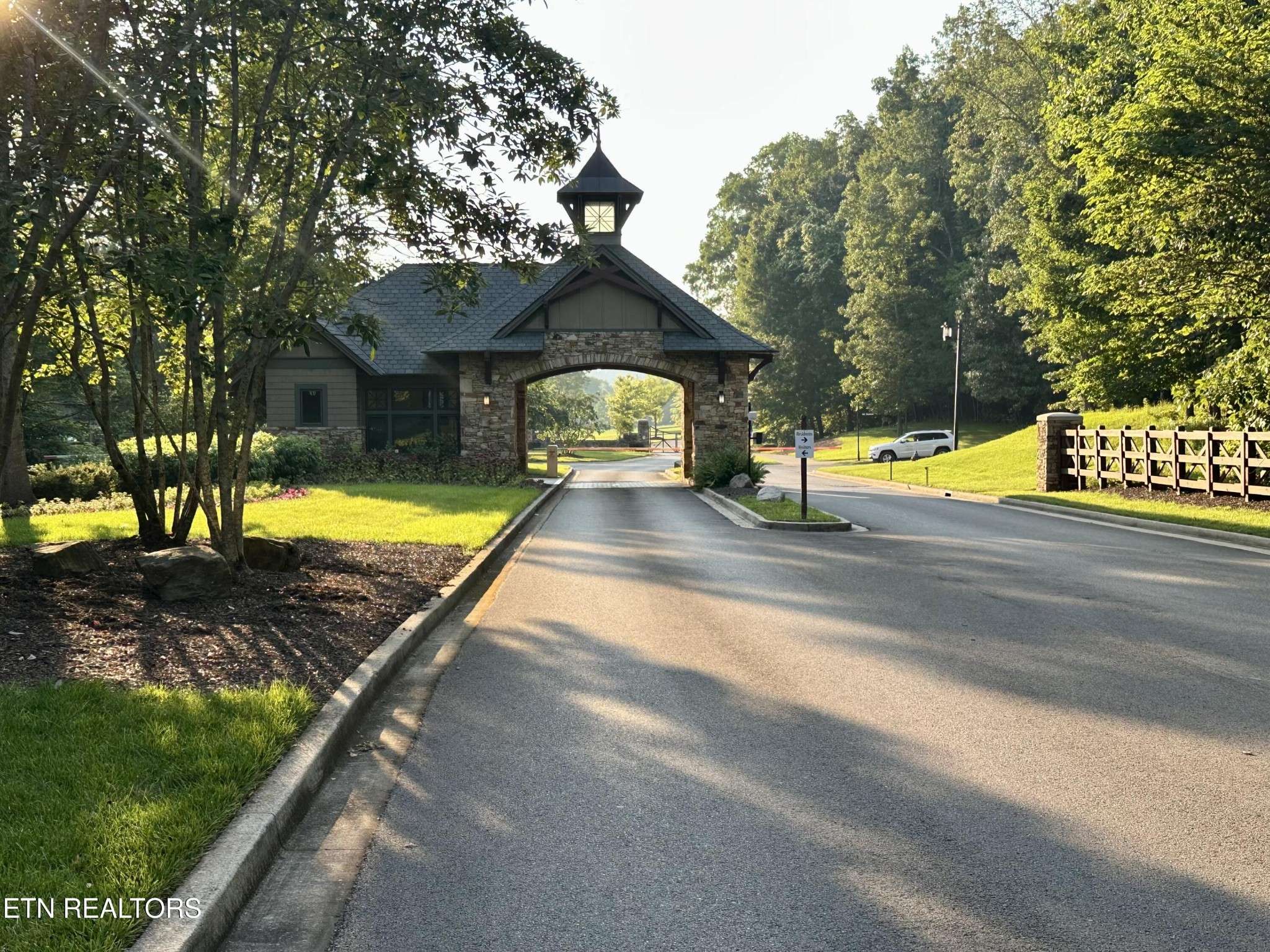 551 Firefly Drive, Loudon, TN 37774
