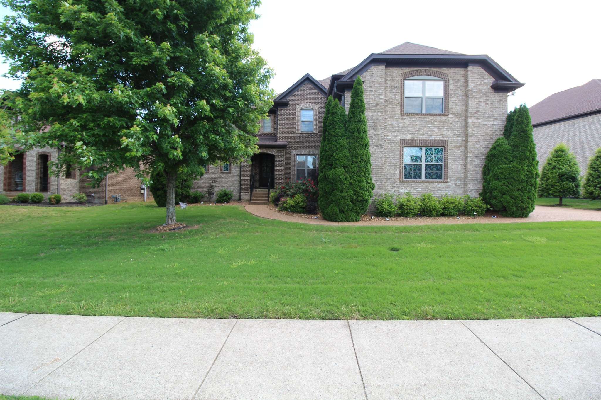 337 Crooked Creek Ln, Hendersonville, TN 37075
