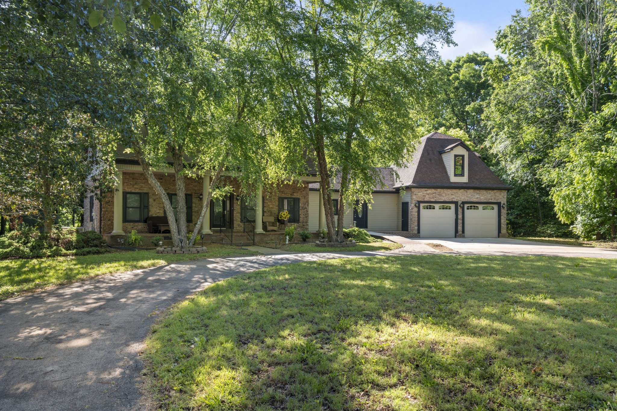 8238 Hawkins Rd, College Grove, TN 37046