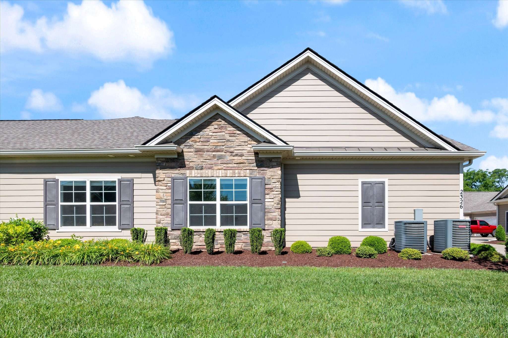 2326 Stonecenter Ln, Murfreesboro, TN 37128