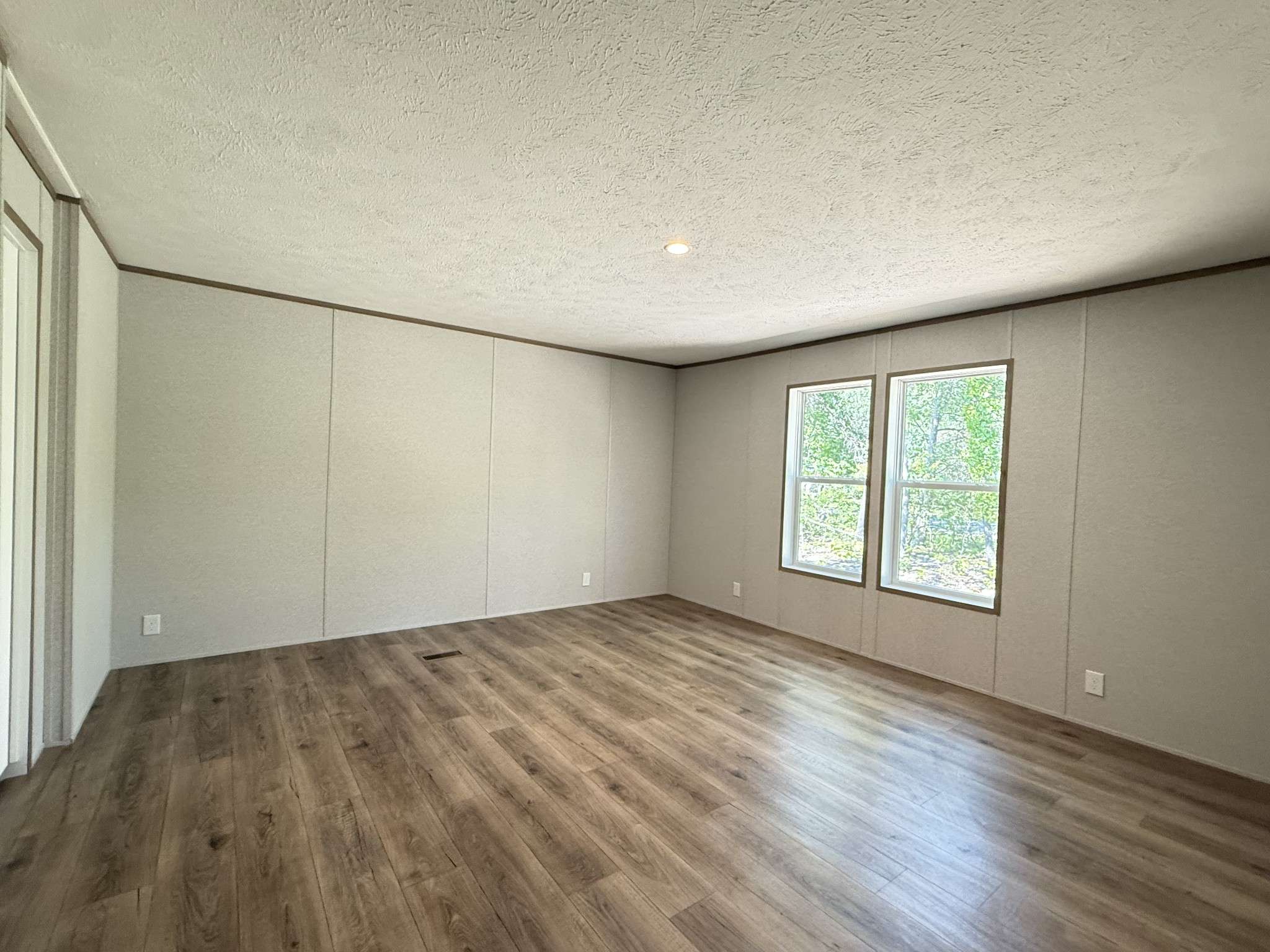 467 Woodland Rd, Hohenwald, TN 38462