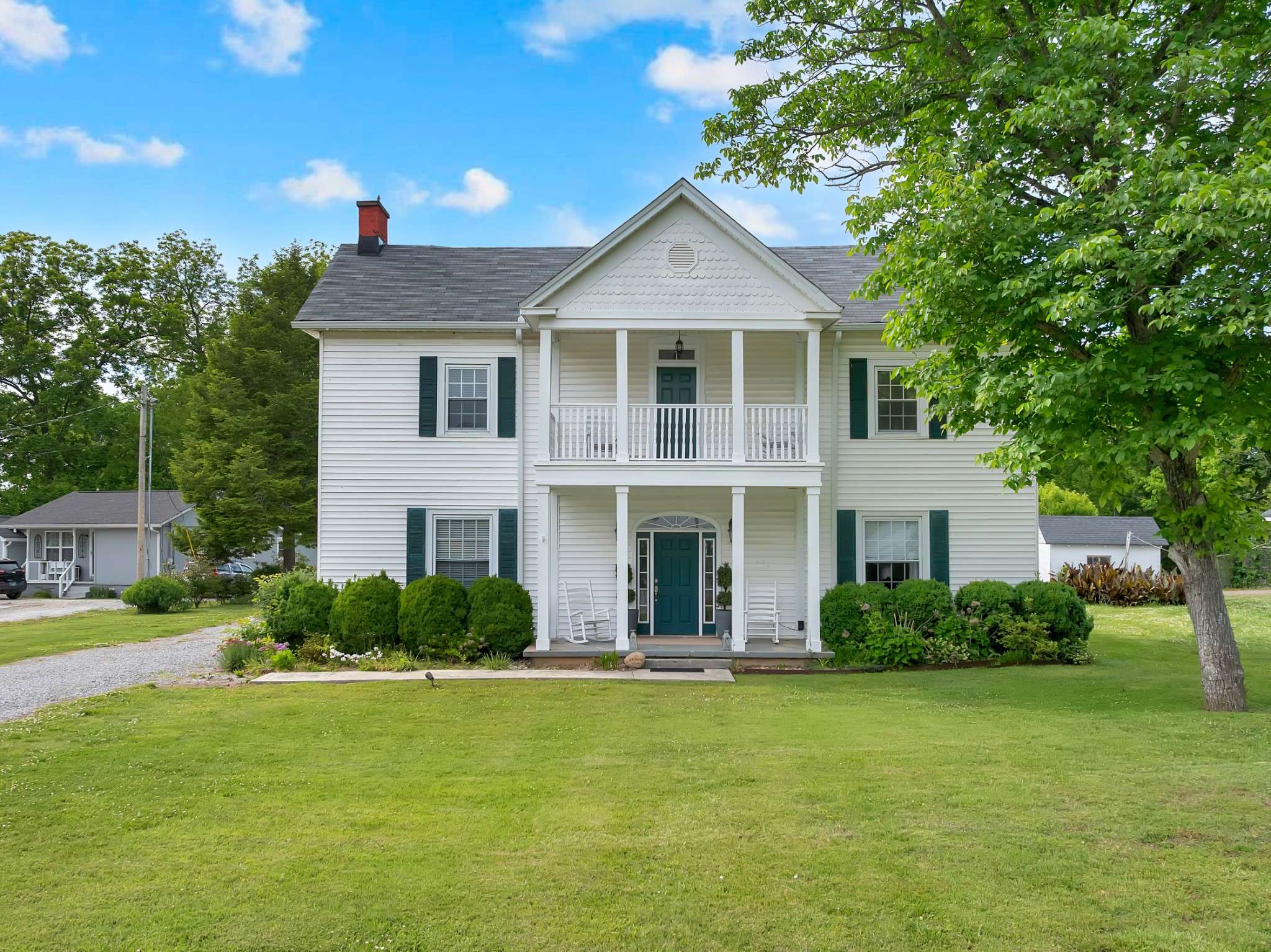 314 4th Ave #NW, Winchester, TN 37398