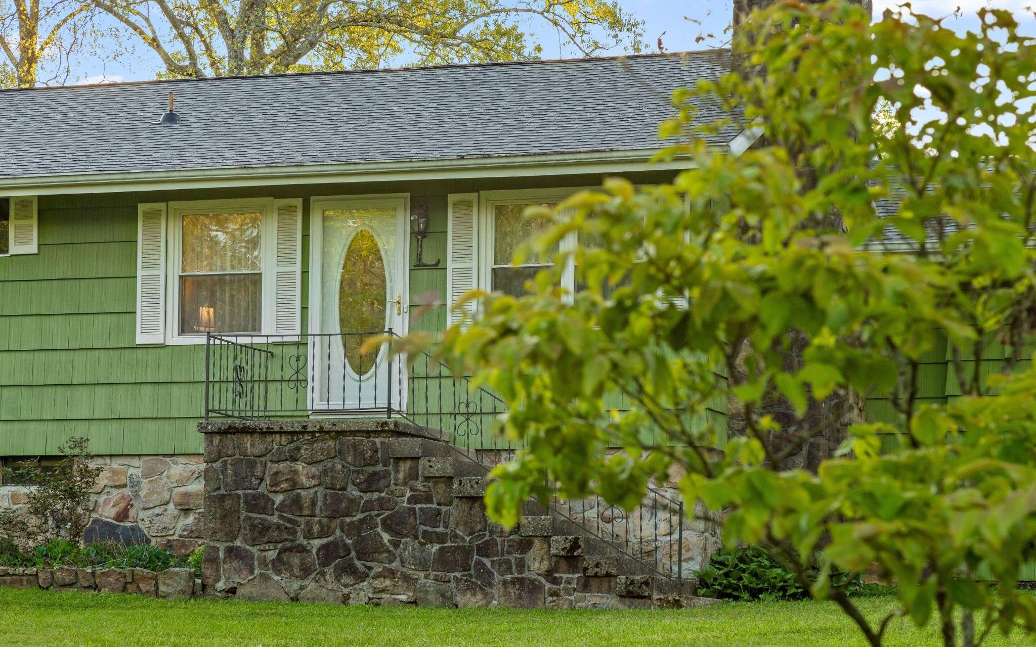 6514 Gray Fryar Road, Signal Mountain, TN 37377