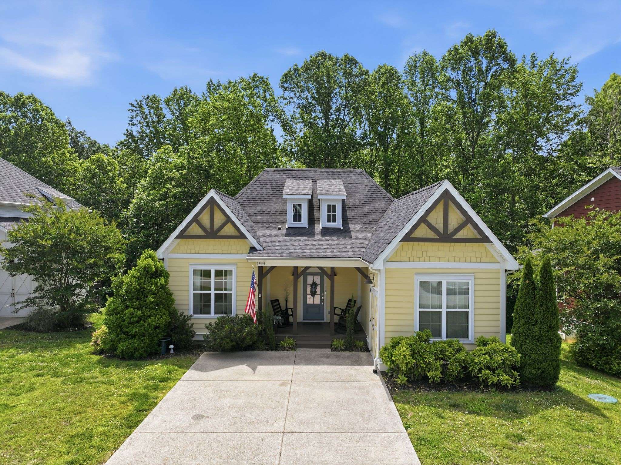 199 Evans Dr, Tullahoma, TN 37388