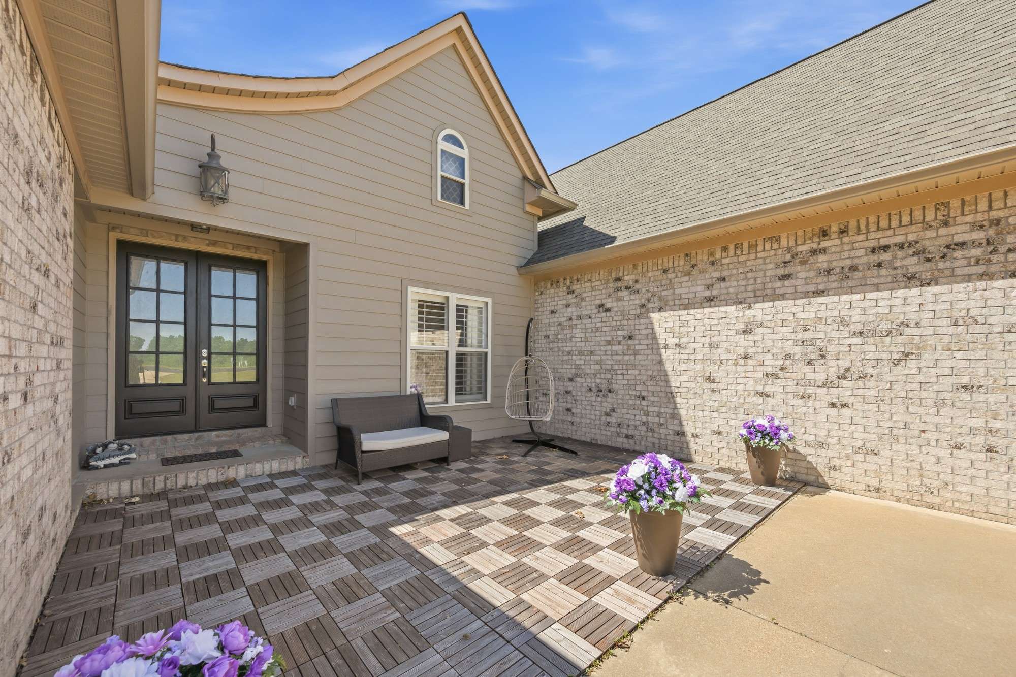 300 Rivers Edge Dr, Bath Springs, TN 38311