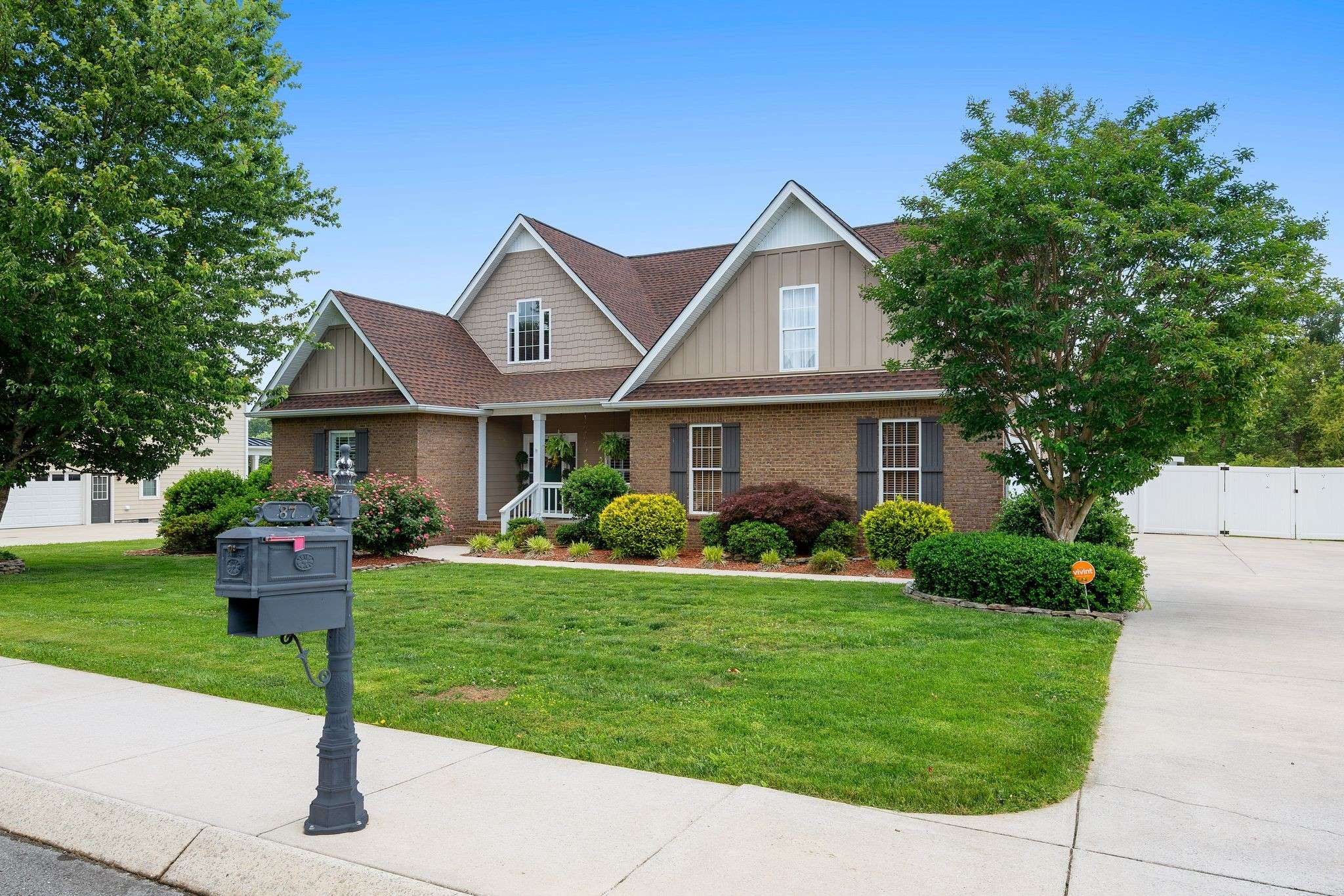 87 Garrison Dr, Mcminnville, TN 37110