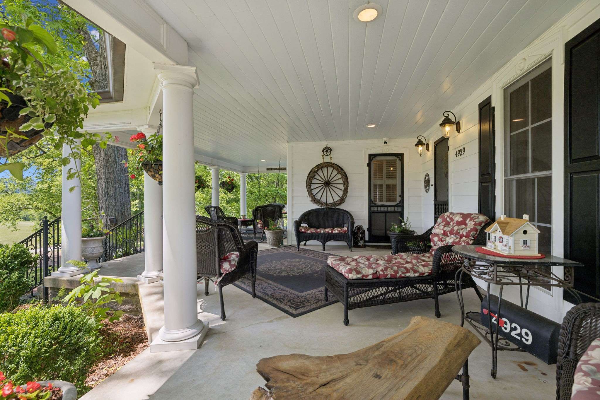 4929 Snow Creek Rd, Santa Fe, TN 38482