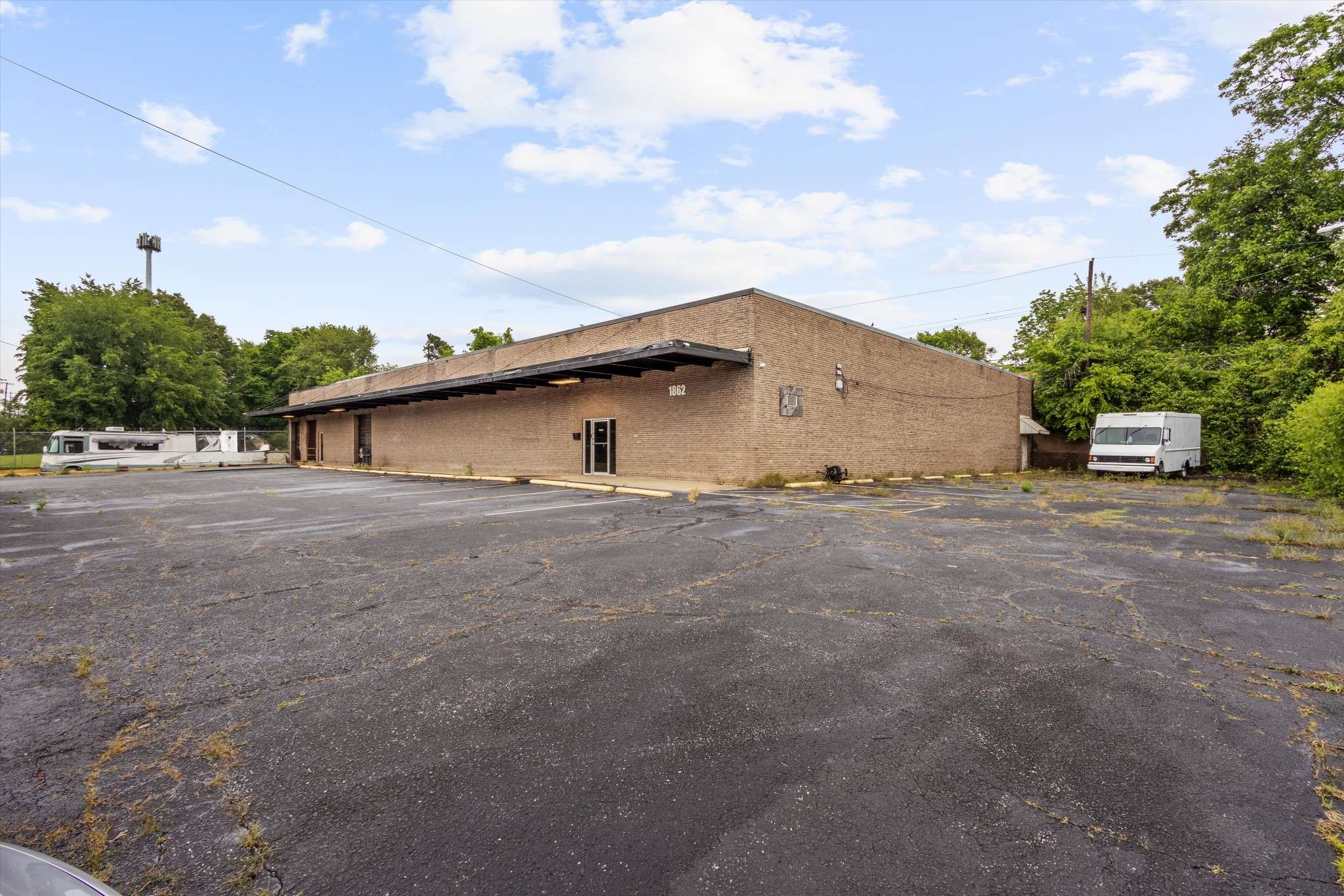 1862 Latham St, Memphis, TN 38106