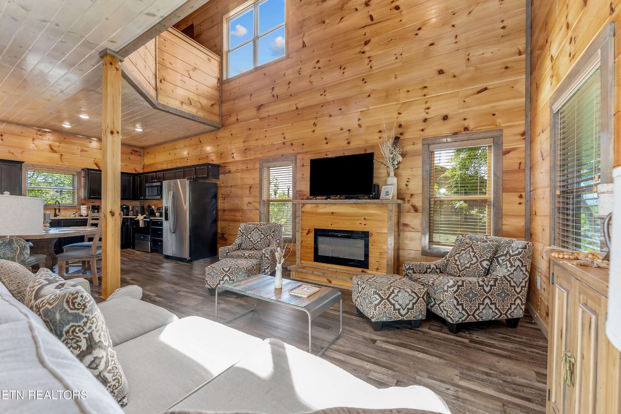 2127 Eagle Feather Drive, Sevierville, TN 37876