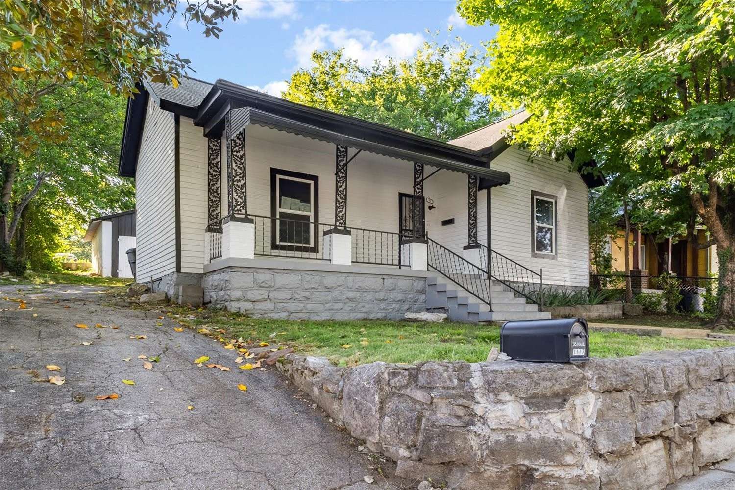 1117 S Glade St, Columbia, TN 38401