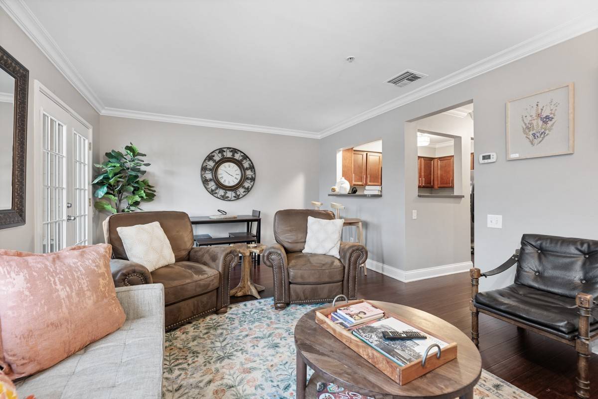 1022 1st Ave #N, Nashville, TN 37201