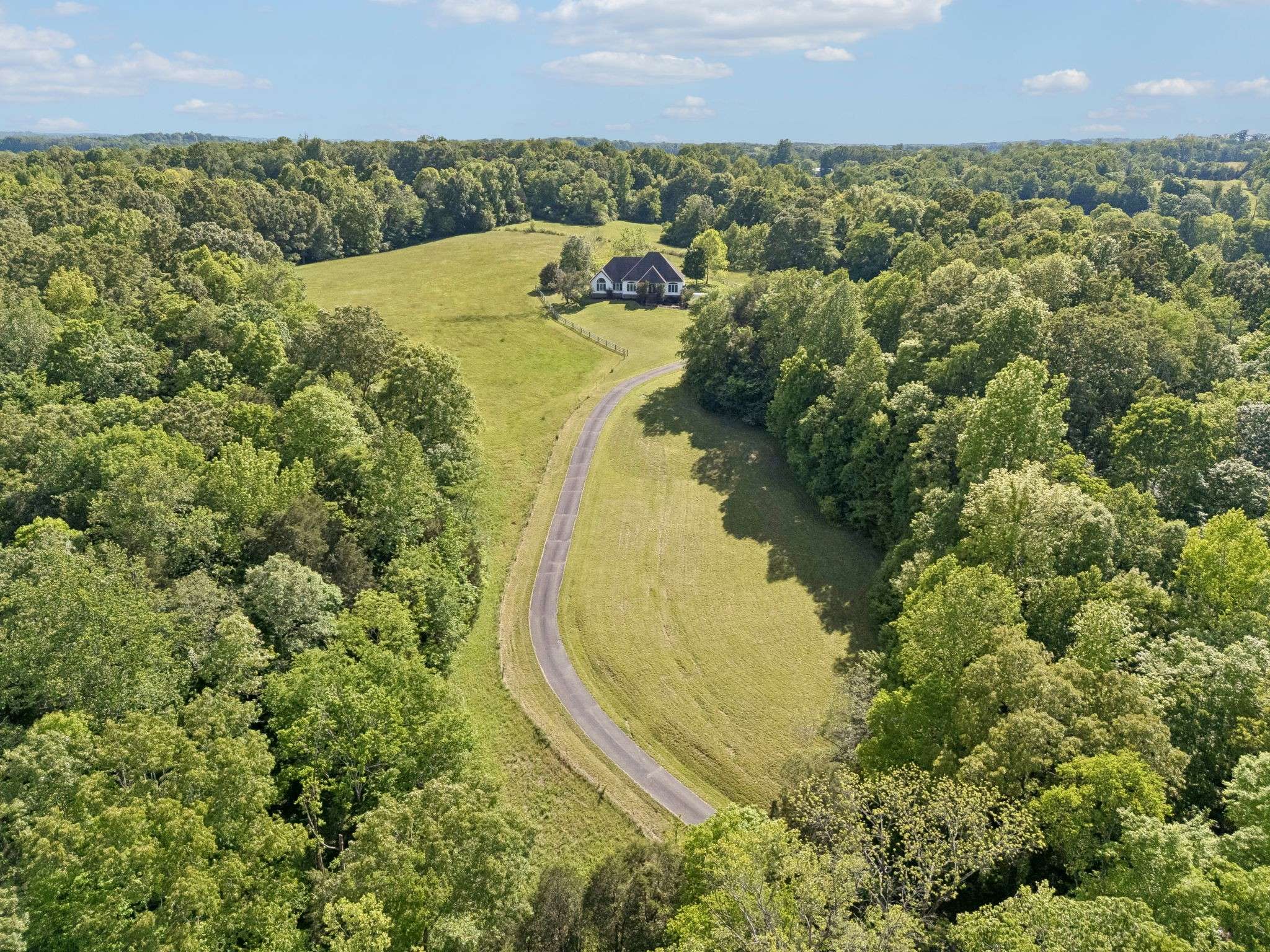 250 Home Place Rd, Dickson, TN 37055