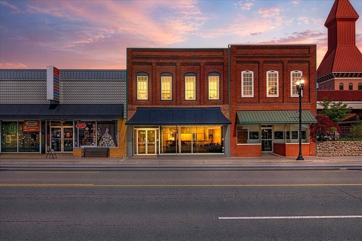 726 Tennessee Avenue, Etowah, TN 37331