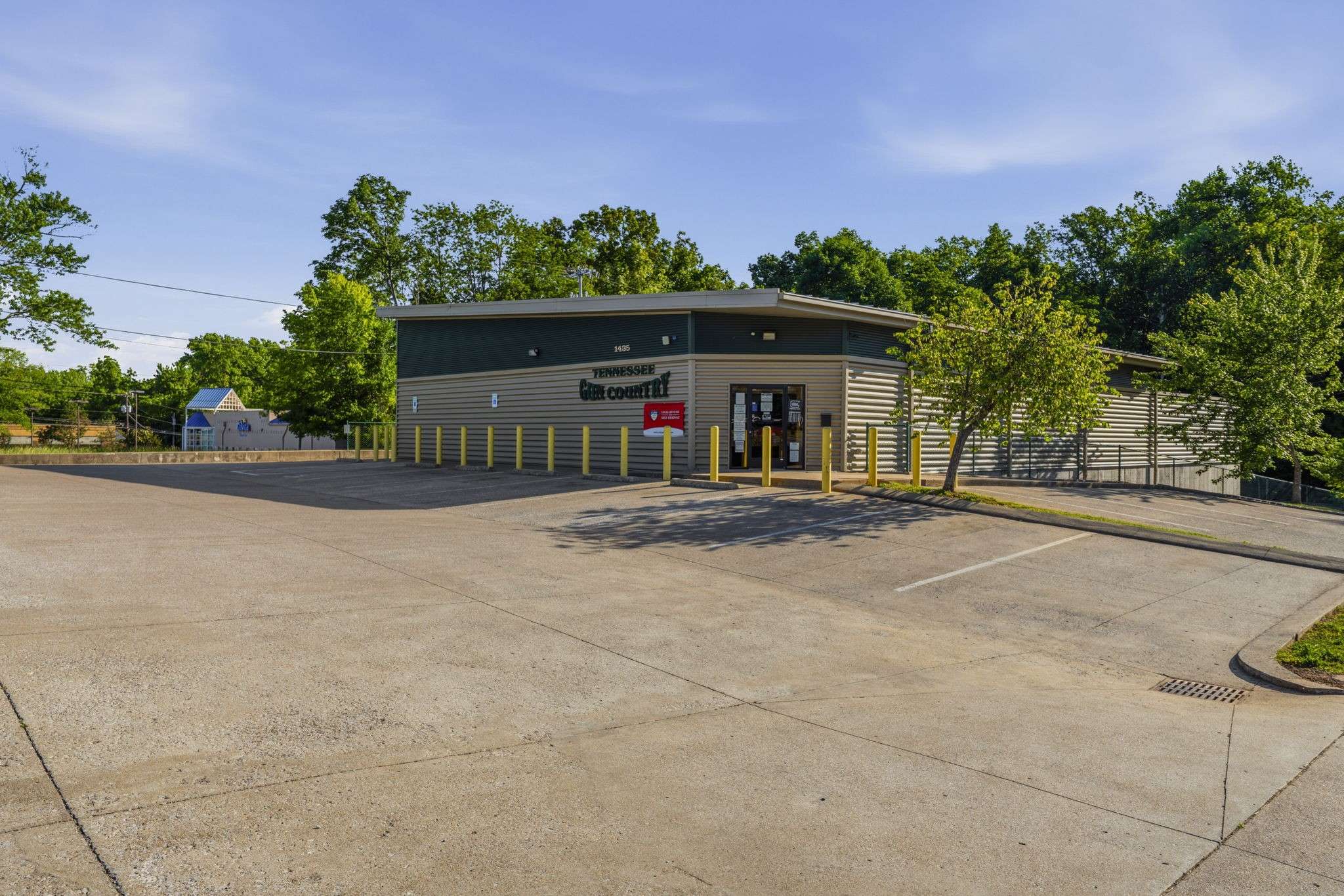 1435 Fort Campbell Blvd, Clarksville, TN 37042