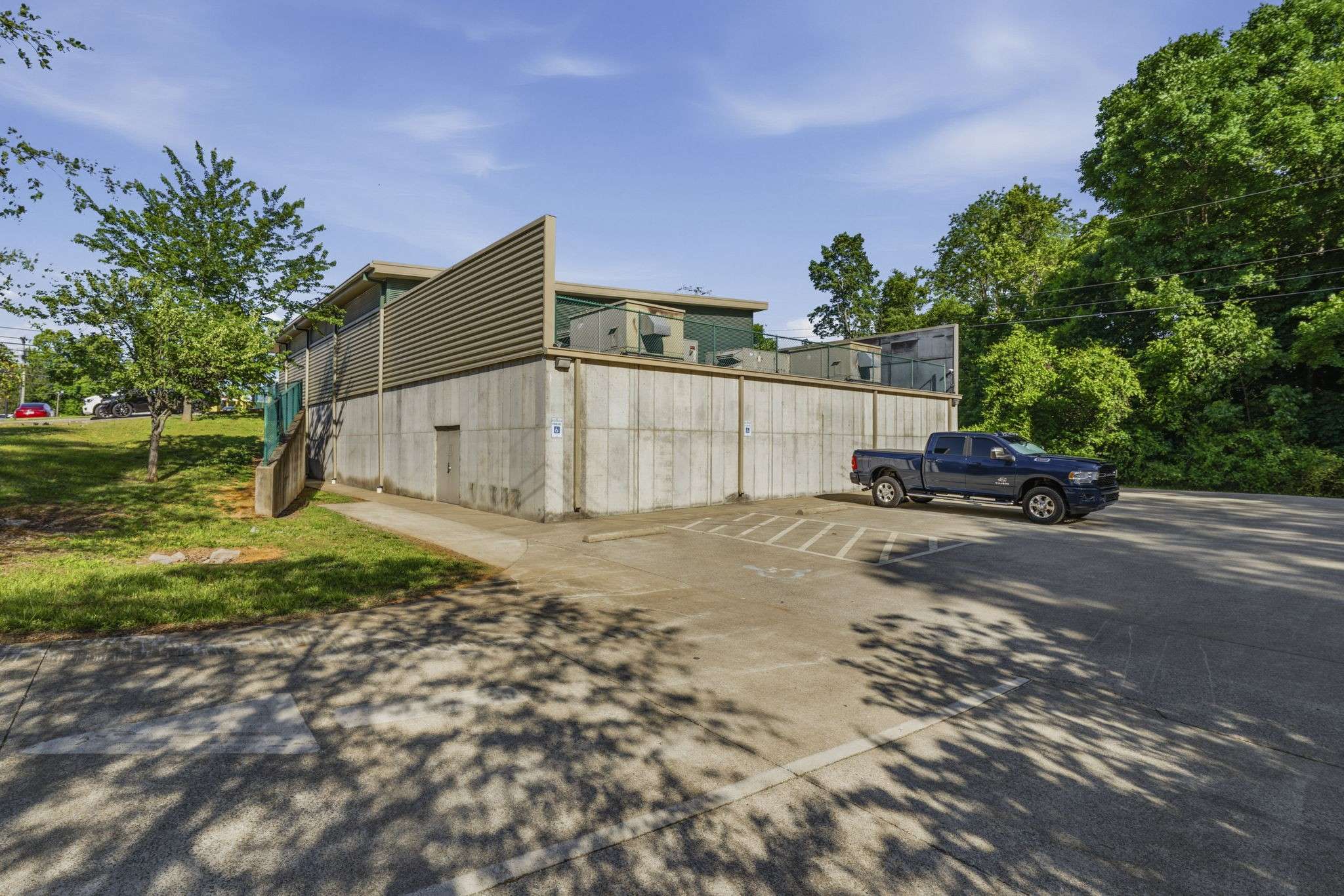 1435 Fort Campbell Blvd, Clarksville, TN 37042
