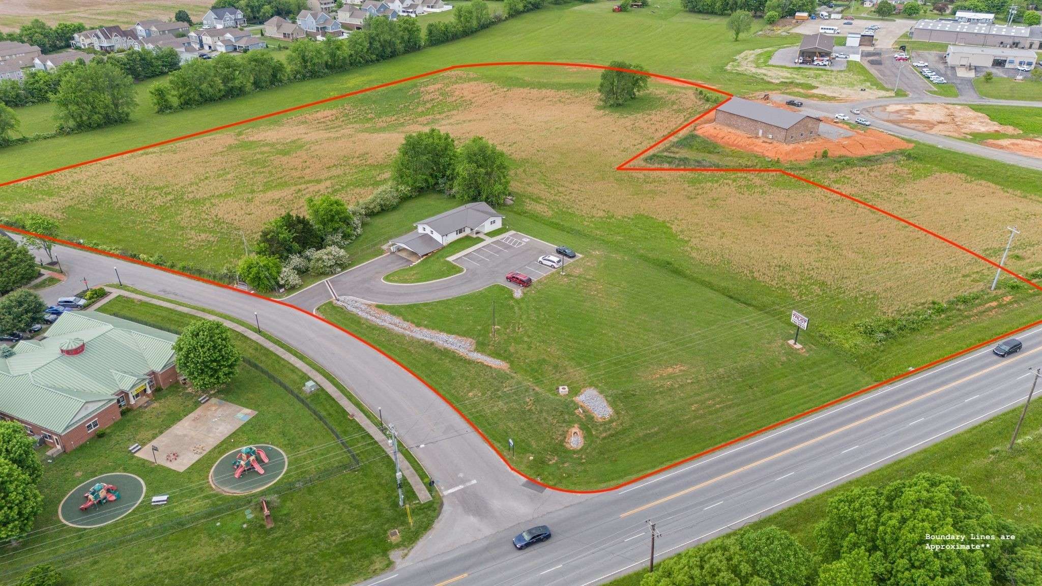 1665 Hicks Edgen Rd, Pleasant View, TN 37146