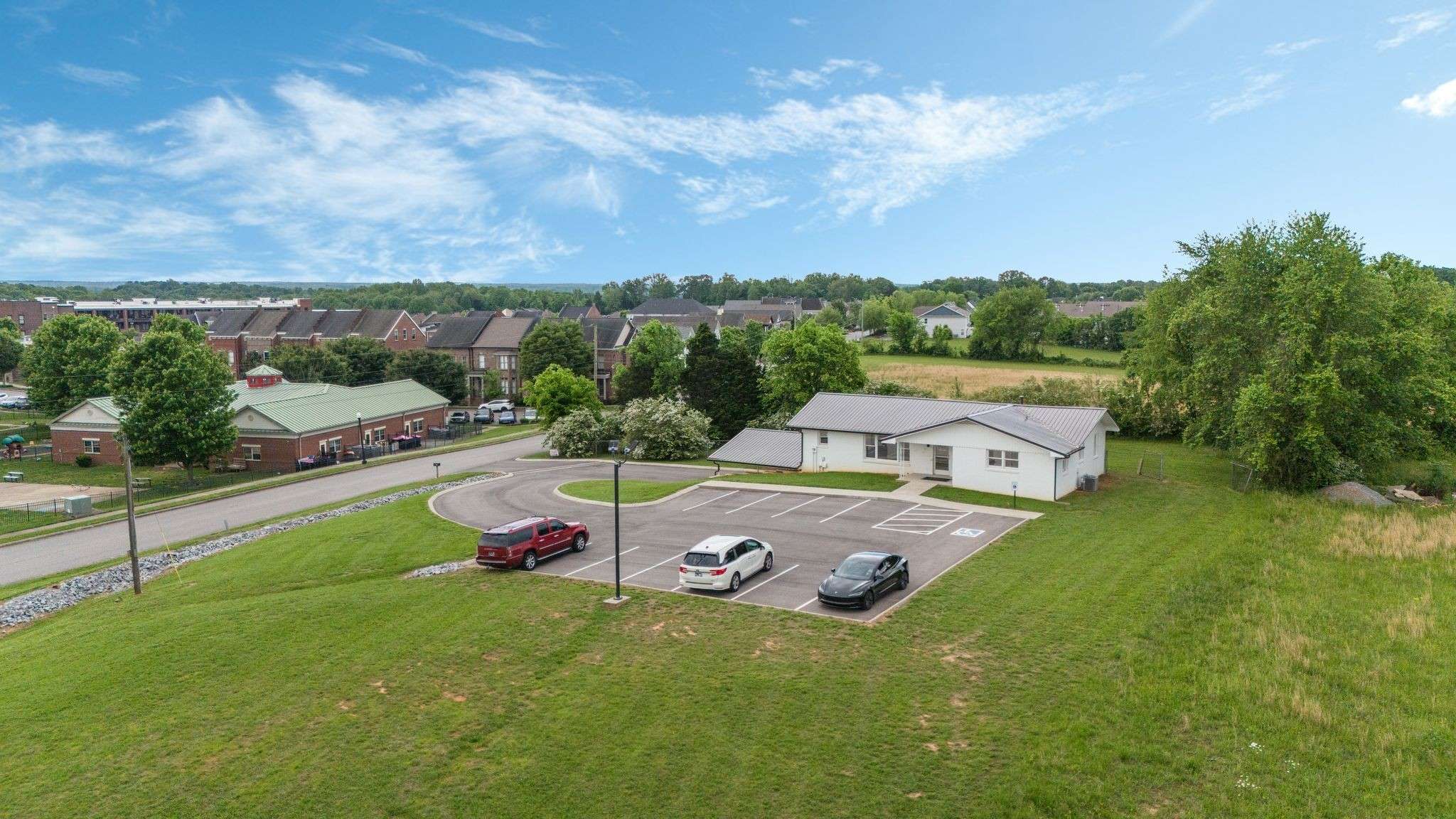 1665 Hicks Edgen Rd, Pleasant View, TN 37146