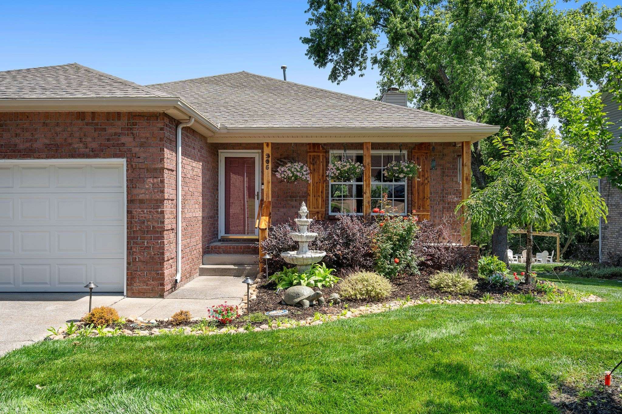 205 Waterview Dr, Hendersonville, TN 37075