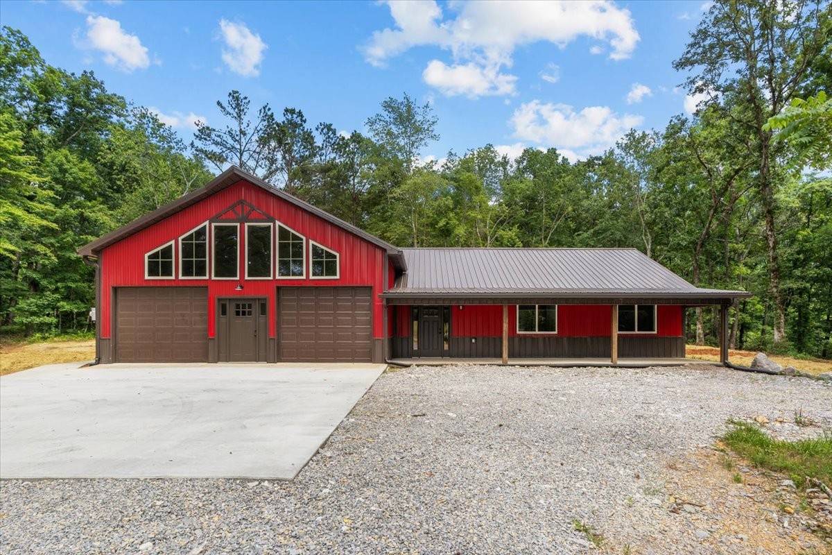 2796 Highway 100, Centerville, TN 37033