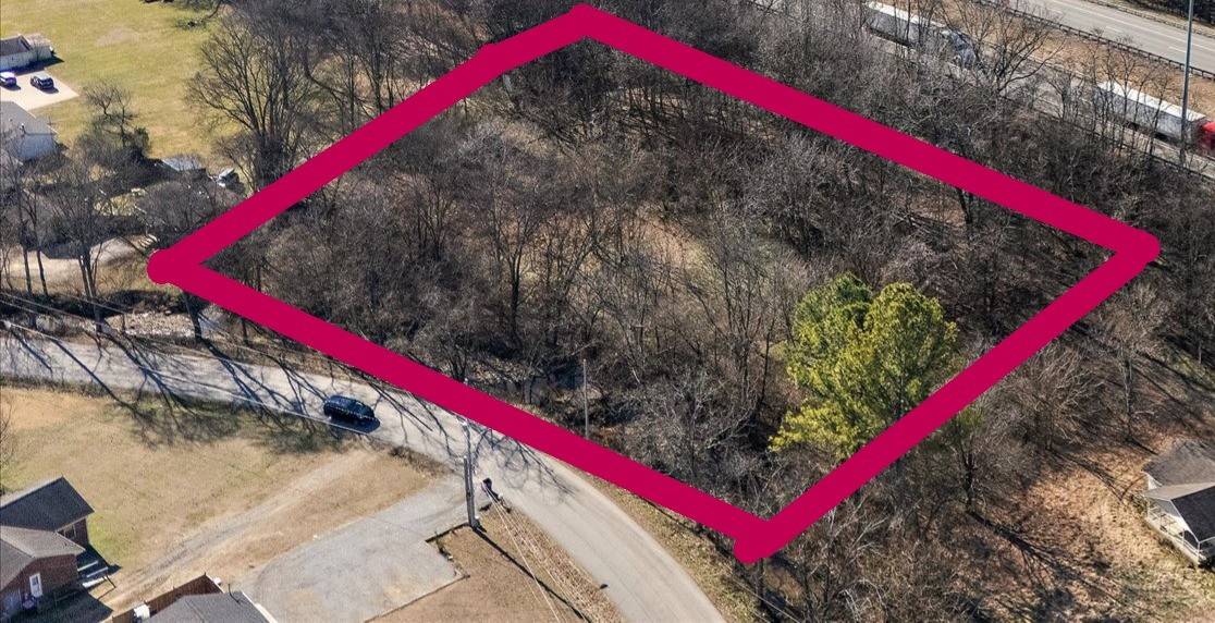 1081 Slaters Creek Rd, Goodlettsville, TN 37072