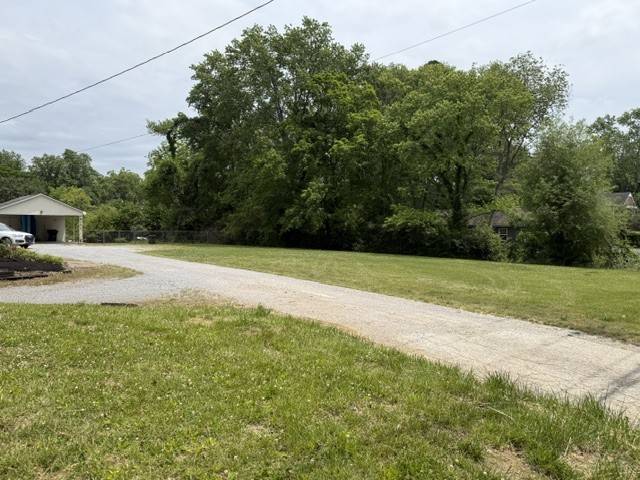 704 Cedar Ln, Tullahoma, TN 37388