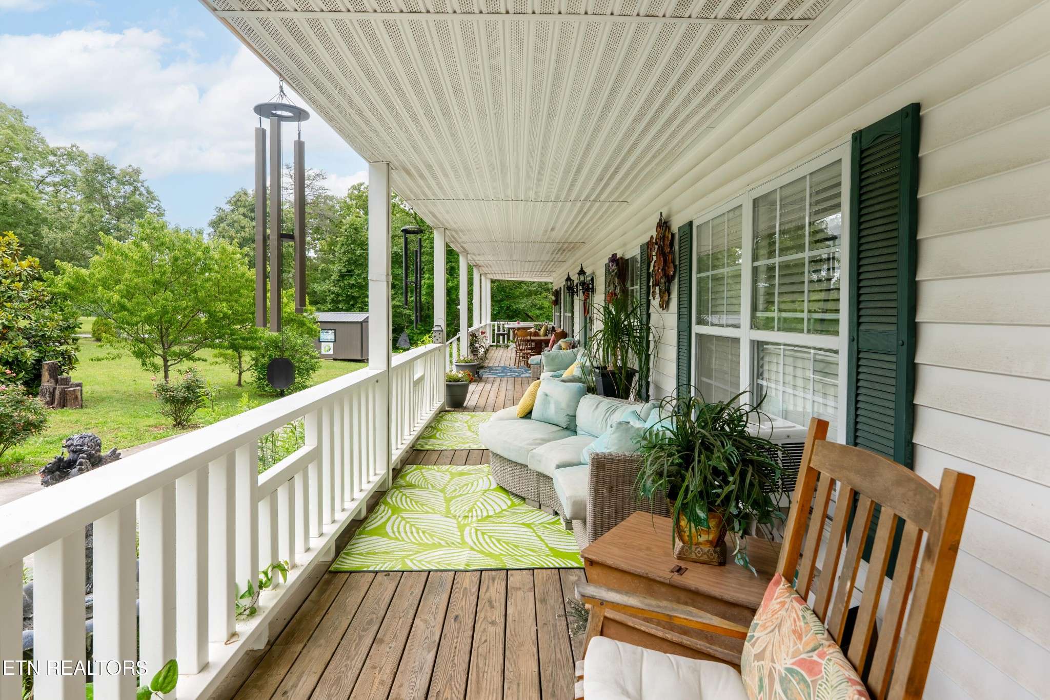 34 Rozzel Rd, Pikeville, TN 37367