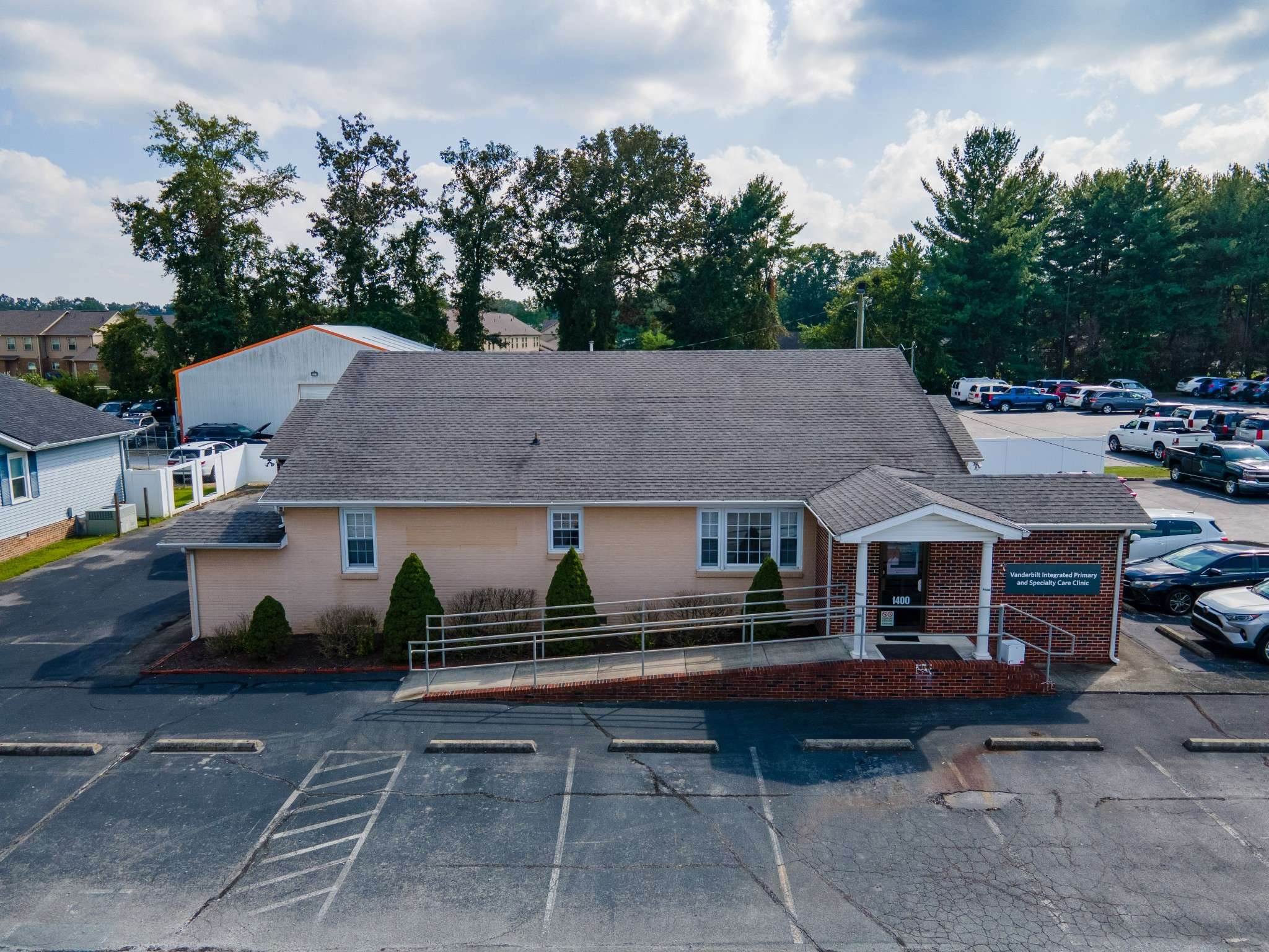 1400 Willow Dr, Manchester, TN 37355