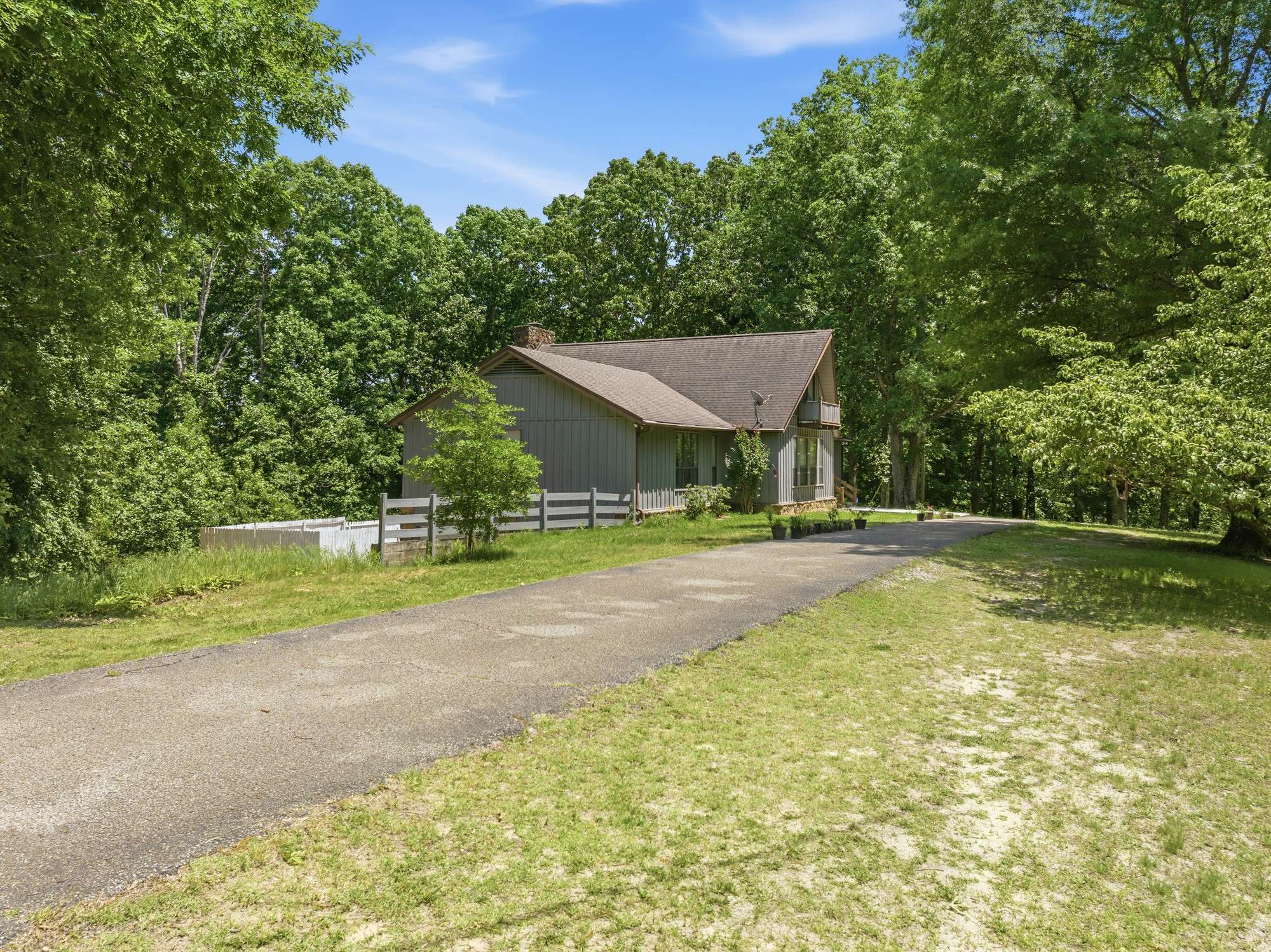4110 Corinth Rd, Lexington, TN 38351