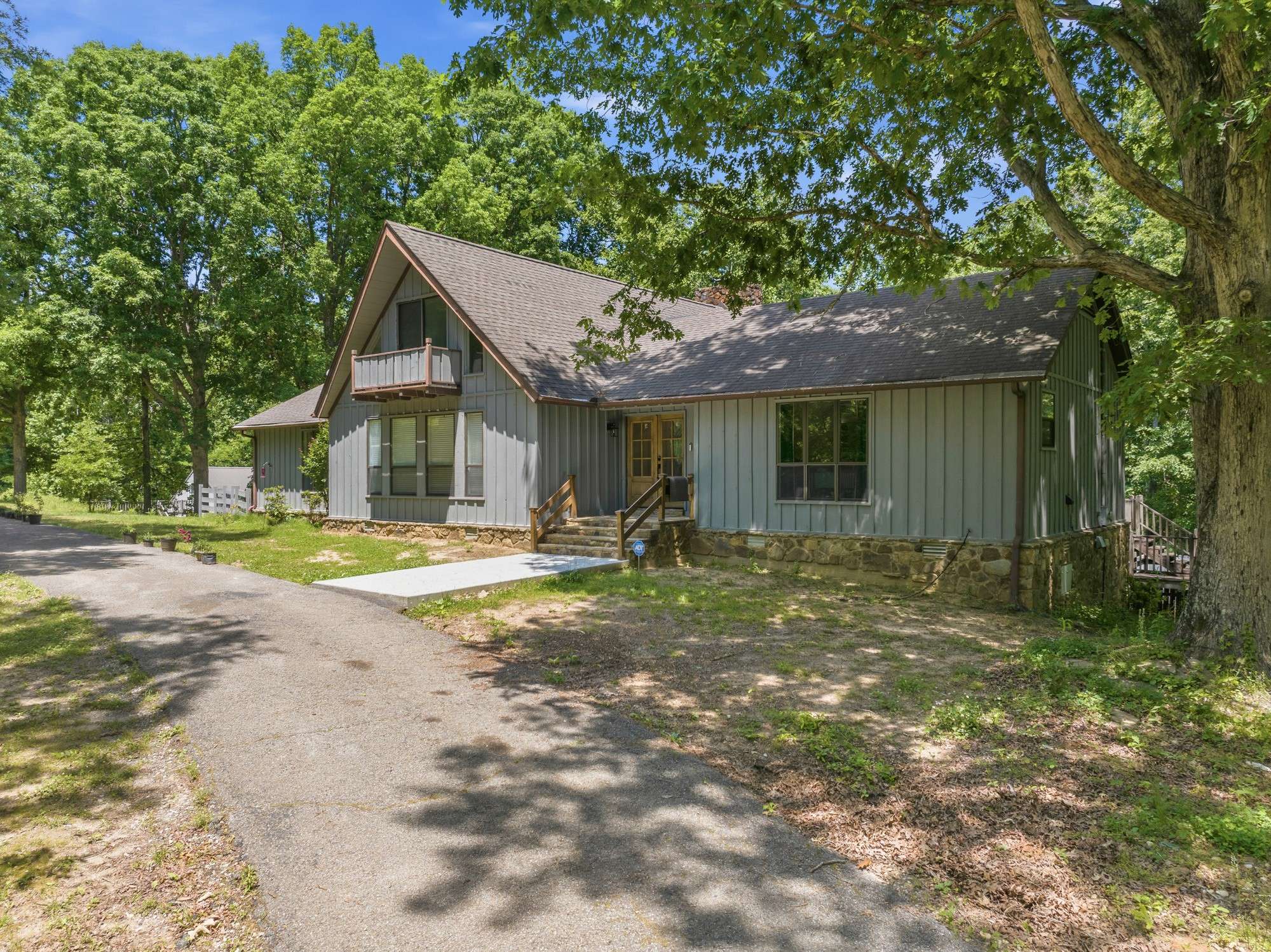 4110 Corinth Rd, Lexington, TN 38351