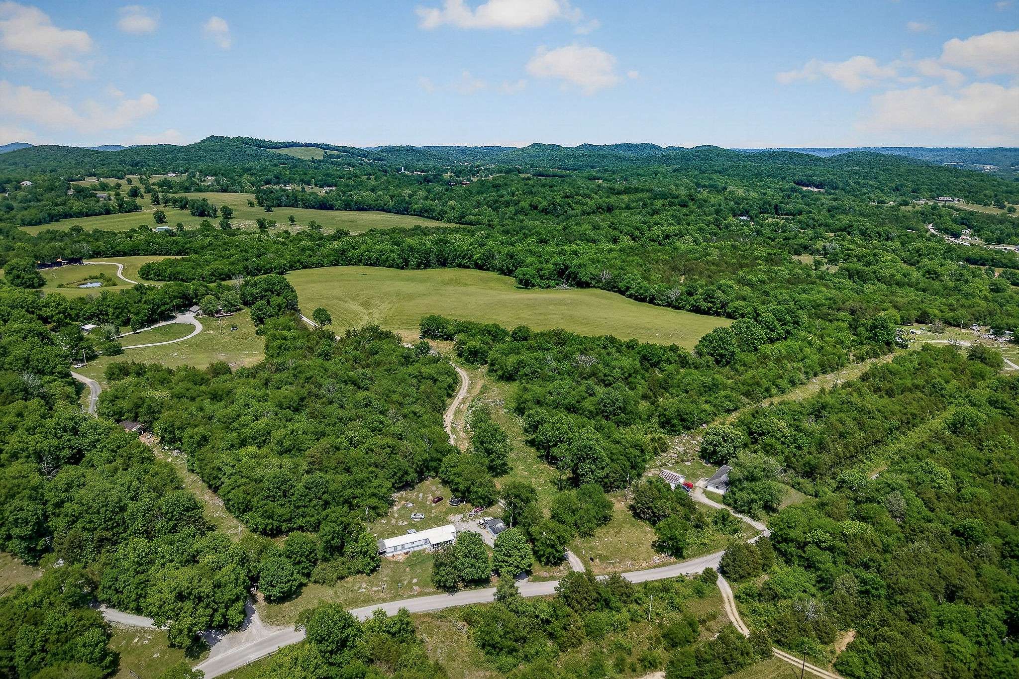1505 Lower Helton Rd, Alexandria, TN 37012
