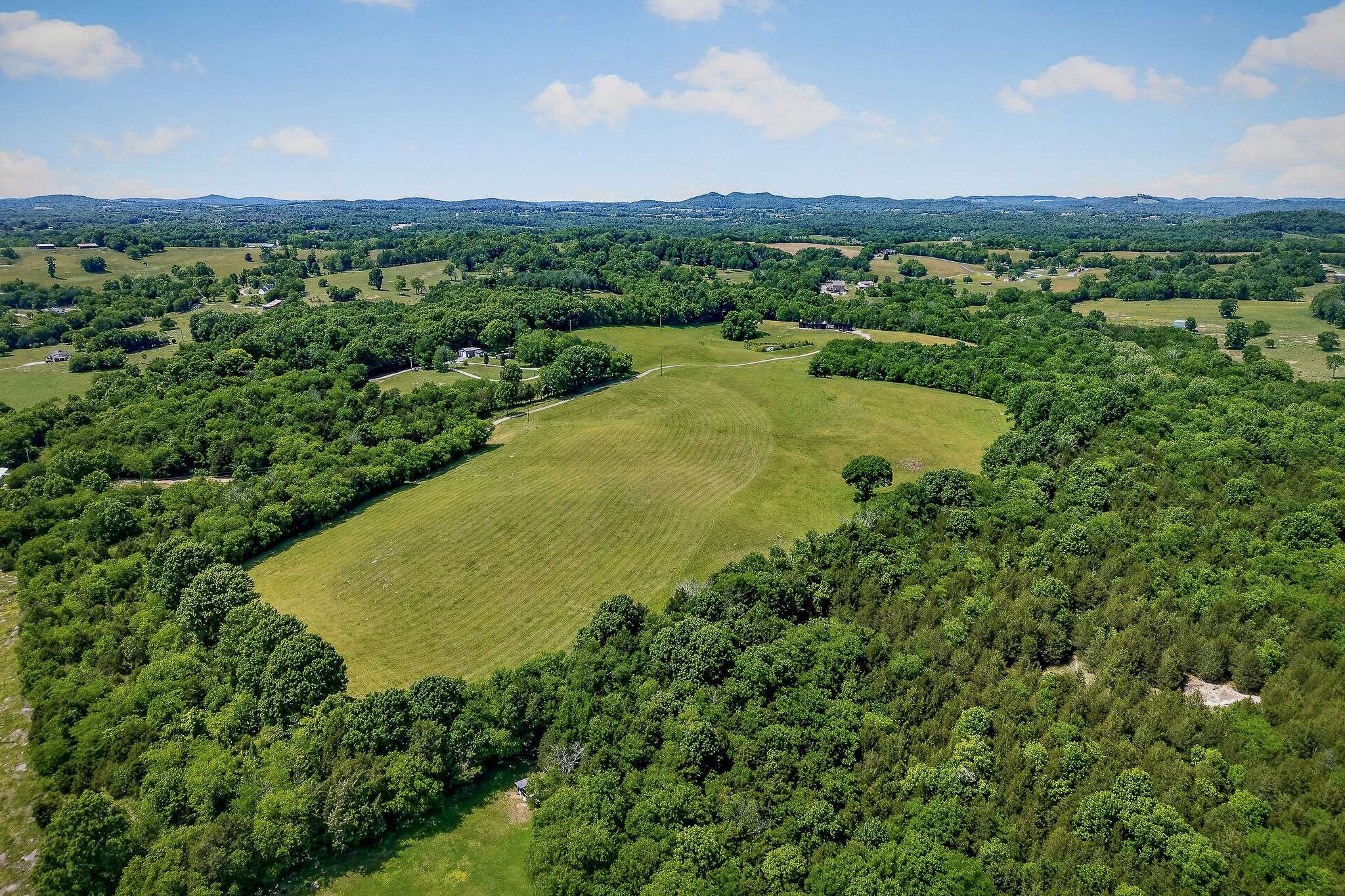 1505 Lower Helton Rd, Alexandria, TN 37012
