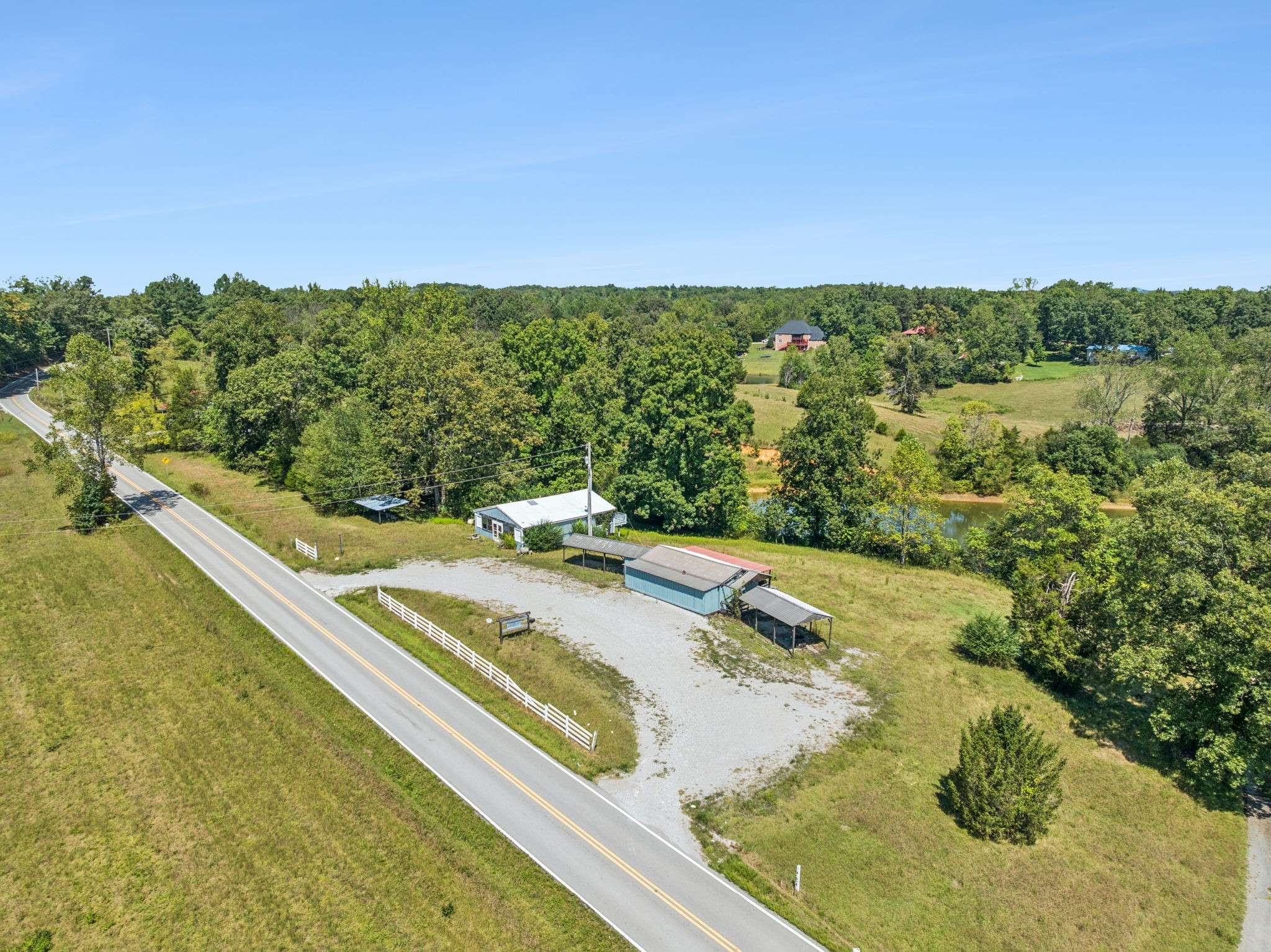 8272 Burgess Falls Rd, Baxter, TN 38544